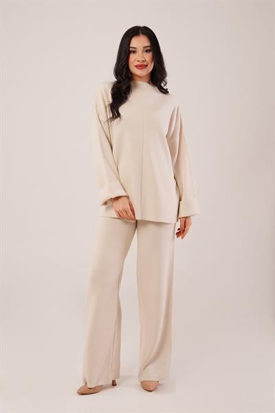 Ön Dikiş Detay Bej Triko Takım