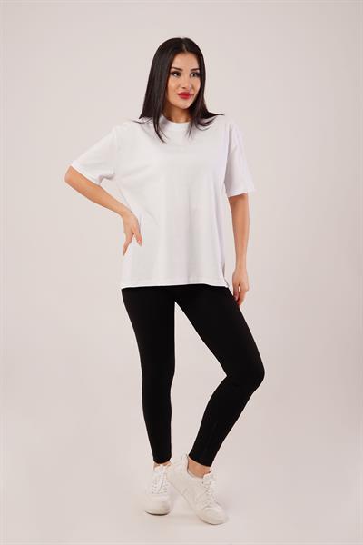 Ön El Nakışlı Beyaz Tişört