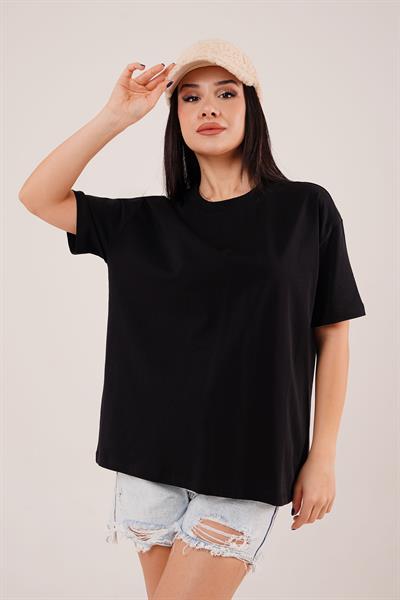 Ön El Nakışlı Siyah Tişört