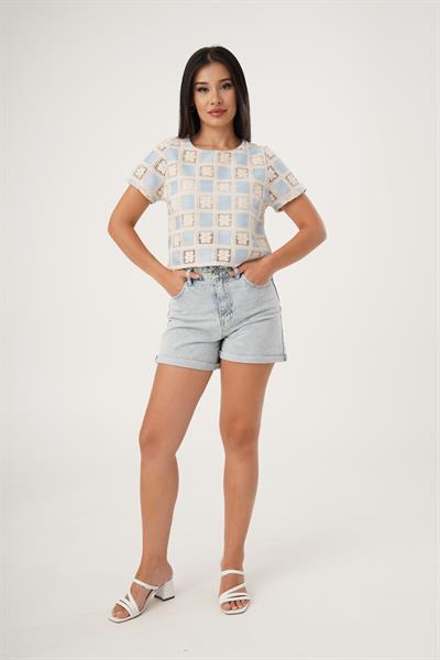 Ön Güpür Detay Kısa Model Bluz