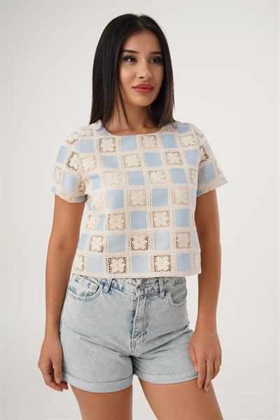 Ön Güpür Detay Kısa Model Bluz