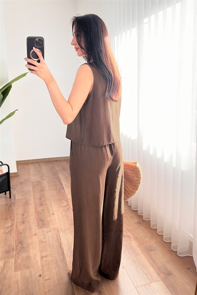 Önü Bağcık Bağlamalı Bluz Pantolon Kahve Takım