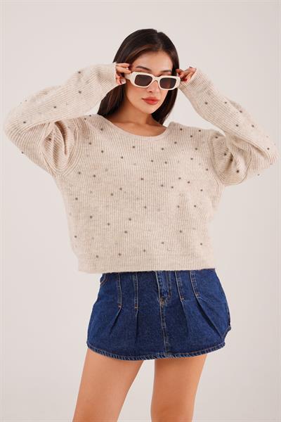 Önü Taş İşlemeli Sırt Dekolteli Taş Kazak