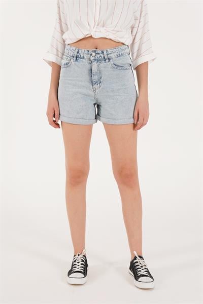 Paça Katlama Detaylı Denim Kot Şort
