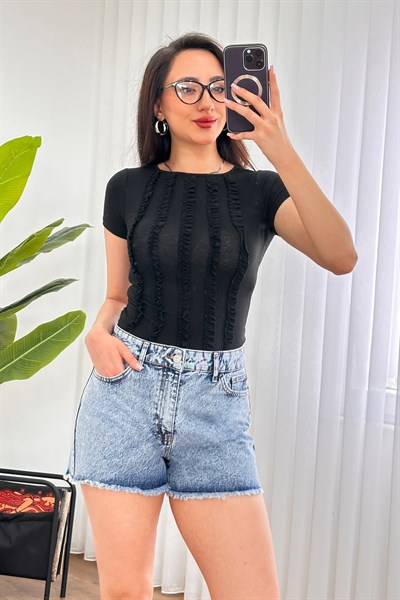Paça Kısa Püsküllü Yıkamalı Kot Denim Şort