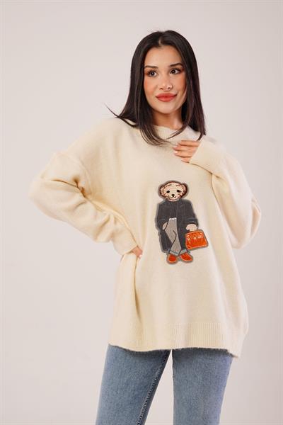 Panda Nakışlı Oversize Krem Kazak