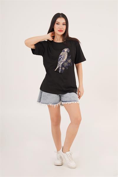 Papağan Desenli ve Taş Detaylı Siyah Tişört