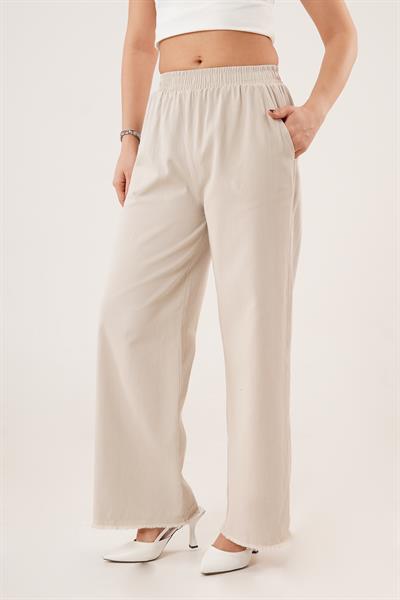 Bel Lastikli Paça Detaylı Cepli Bej Pantolon