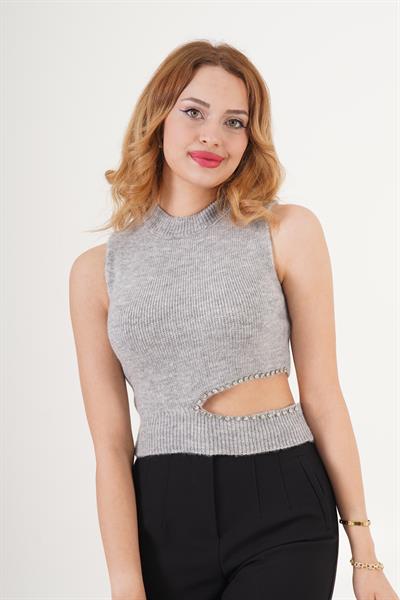 Parıltılı Taşlı Dekolteli Gri Triko Süveter