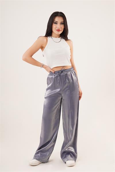 Parlak Görünümlü Bel Lastikli ve Cepli Geniş Paça Lacivert Pantolon