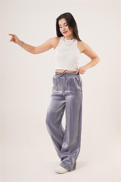 Parlak Görünümlü Bel Lastikli ve Cepli Geniş Paça Lacivert Pantolon