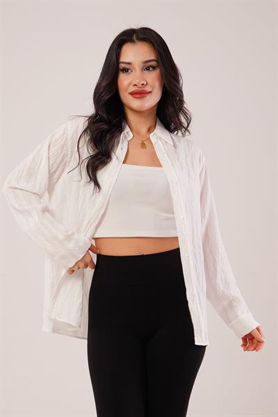 Parlak Efektli Düğmeli Beyaz Gömlek