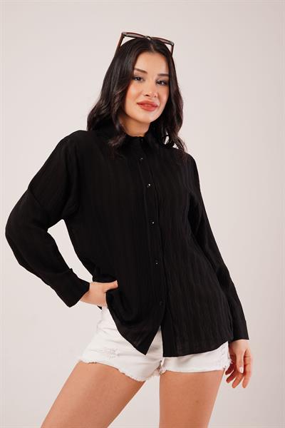 Parlak Efektli Düğmeli Siyah Gömlek