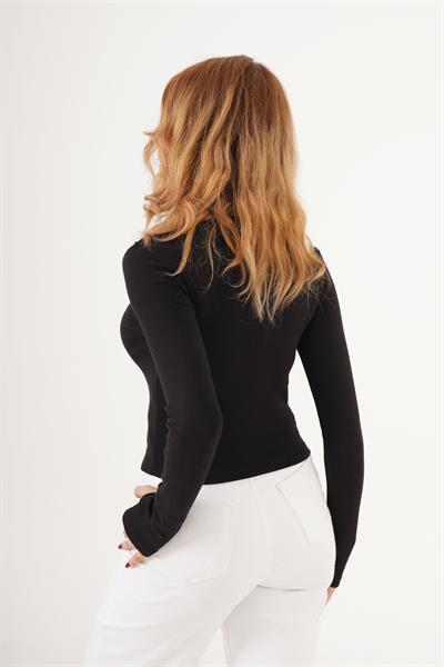 Parmak Geçirmeli Siyah Basic Bluz