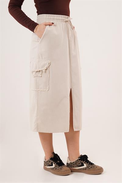 Ön Yırtmaçlı Cep Detaylı Bej Etek