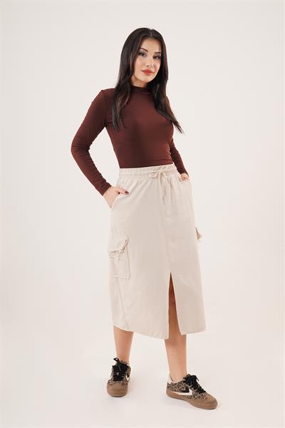 Ön Yırtmaçlı Cep Detaylı Bej Etek