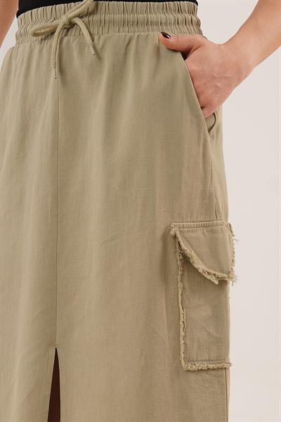 Ön Yırtmaçlı Cep Detaylı Haki Etek	