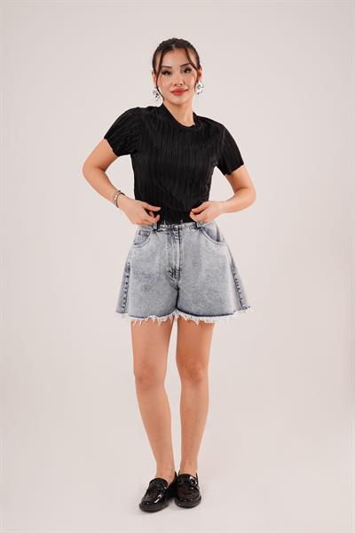 Piliseli Kısa Kollu Parlak Siyah Bluz
