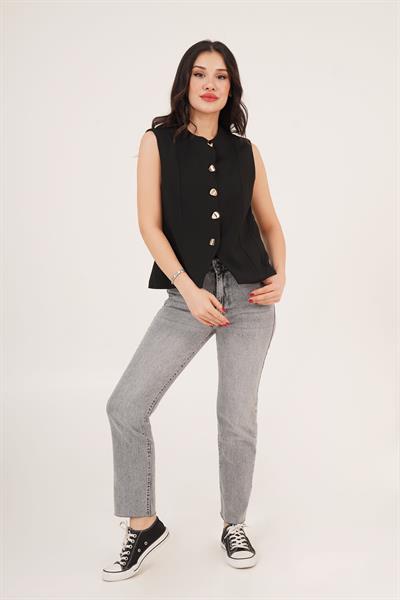 Parlak Düğme Detaylı Siyah Yelek	