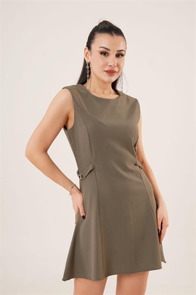 Yanları Toka Detaylı Sıfır Kol Haki Mini Elbise