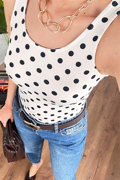 Puantiyeli Bisiklet Yaka Fit Beyaz Atlet Bluz