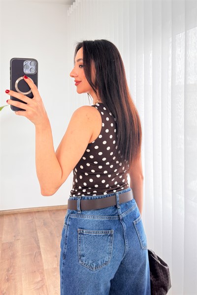 Puantiyeli Bisiklet Yaka Fit Kahve Atlet Bluz