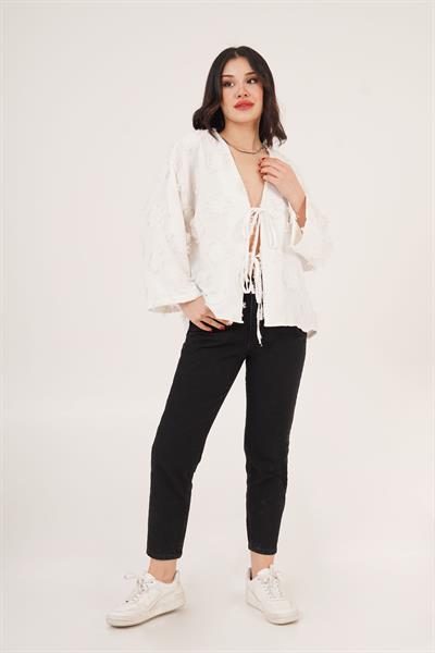 Püskül Detaylı Önden Bağlamalı Ekru Kimono Gömlek