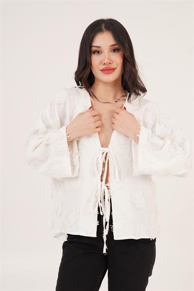 Püskül Detaylı Önden Bağlamalı Ekru Kimono Gömlek