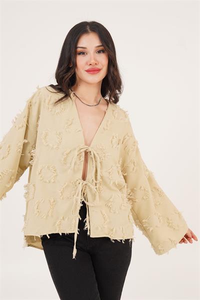 Püskül Detaylı Önden Bağlamalı Bej Kimono Gömlek