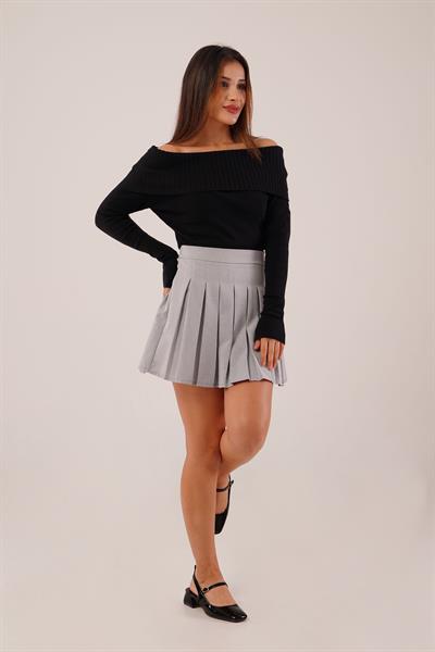 Regular Kesim Madonna Yaka Siyah Kazak