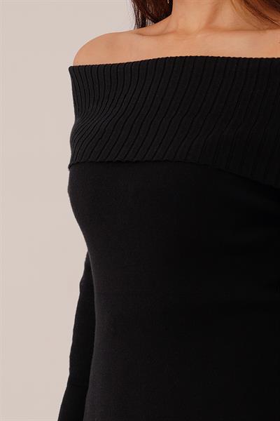 Regular Kesim Madonna Yaka Siyah Kazak