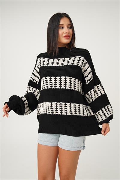 Renk Geçişli Düz Yaka Siyah Oversize Triko Kazak