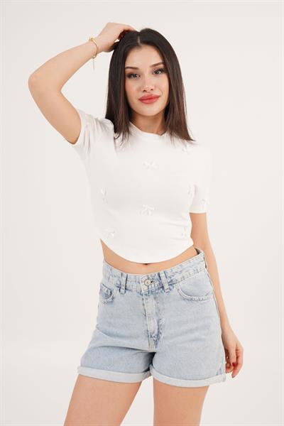 Fiyonk Detaylı Beyaz Crop Tişört
