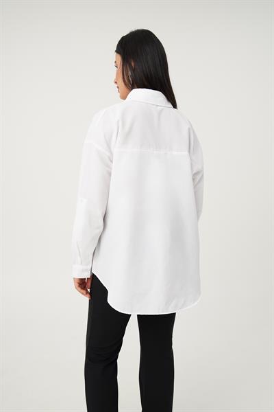 Robalı Klasik Yaka Trend Beyaz Gömlek