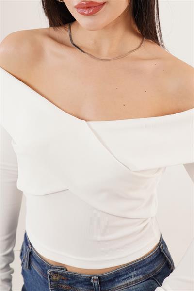 Şal Yaka Omuz Dekolteli Beyaz Bluz