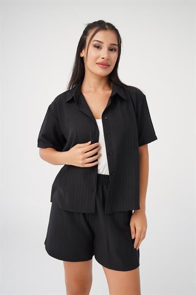 Salaş Kesim Siyah Gömlek Şort Takım
