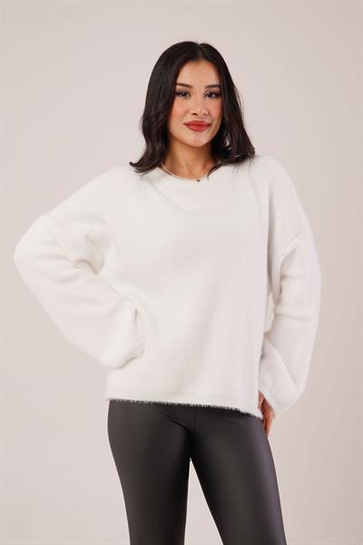 Salaş Kol Sakallı Beyaz Triko Kazak