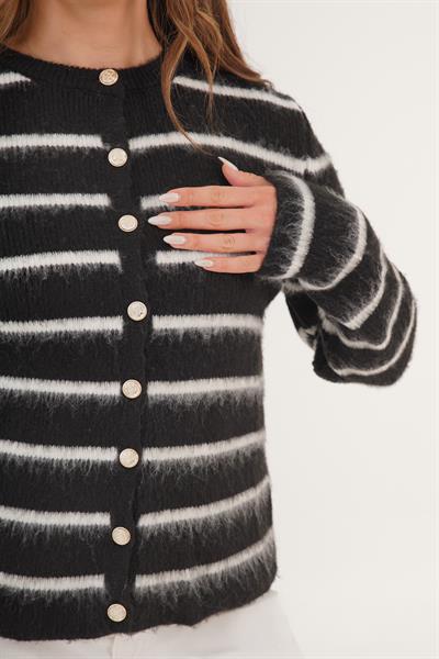 Şardonlu Çizgi Detaylı Siyah Triko Hırka