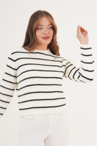 Şardonlu Çizgili Ekru Triko Kazak