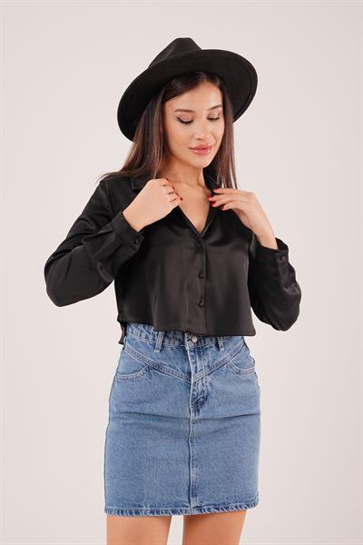 Saten Görünümlü Crop Model Siyah Gömlek