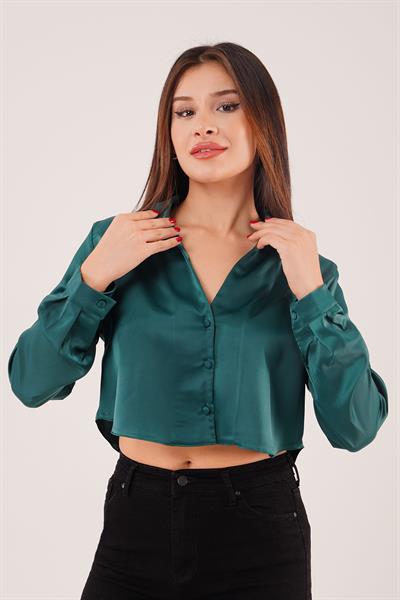 Saten Görünümlü Crop Model Zümrüt Yeşili Gömlek