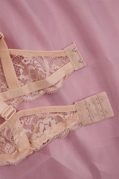 Sensual Lace Serisi Dantel Kaplamalı Destekli Ten Sütyen Takımı