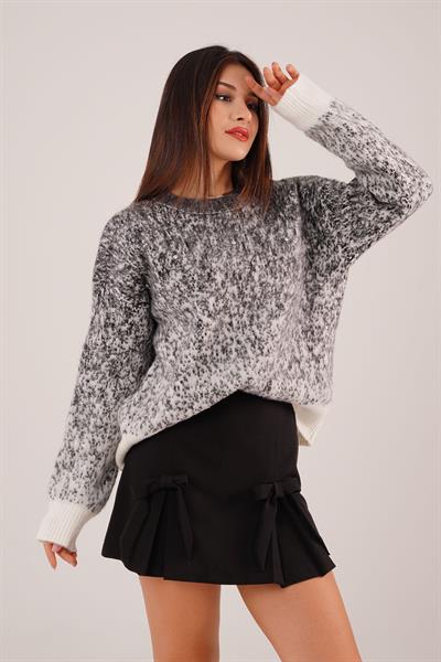 Taş İşlemeli Karyağdı Siyah Triko Kazak