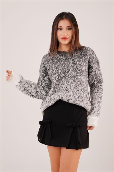 Taş İşlemeli Karyağdı Siyah Triko Kazak