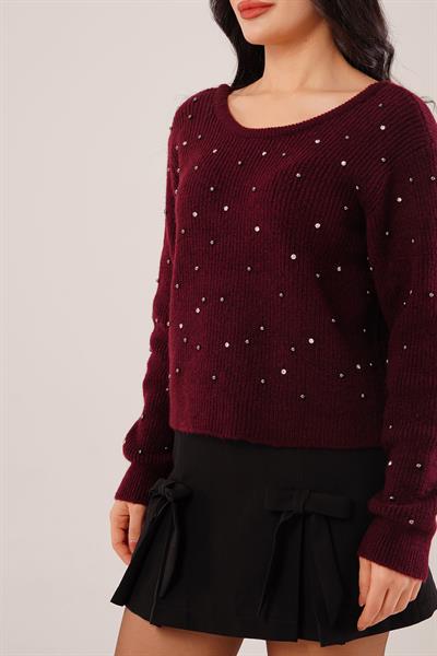 Taşlı ve Sırt Dekolteli Bordo Kazak