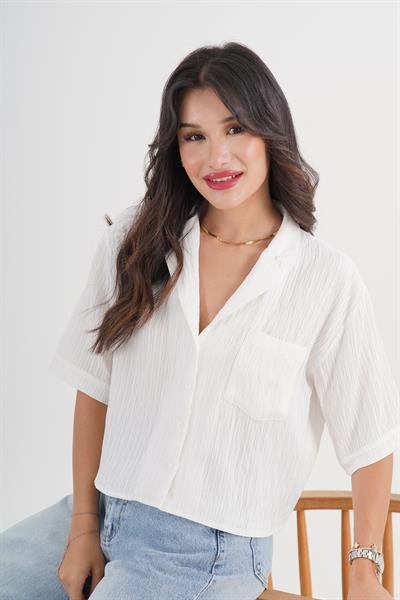 Tek Cepli V Yaka Kısa Kol Beyaz Gömlek