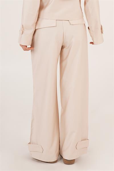 Paça Şerit Detaylı Pensli Gabardin Pantolon Bej