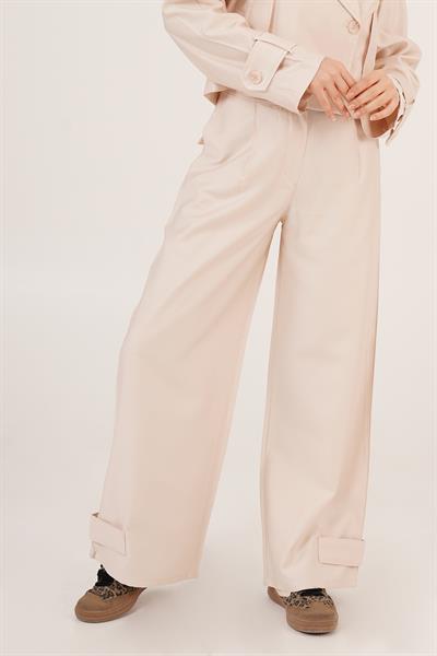 Paça Şerit Detaylı Pensli Gabardin Pantolon Bej