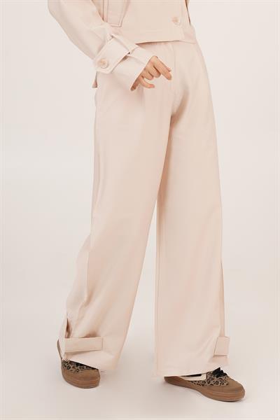 Paça Şerit Detaylı Pensli Gabardin Pantolon Bej