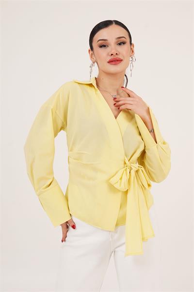 Kruvaze Yaka Yandan Bağlama Detaylı Sarı Gömlek	